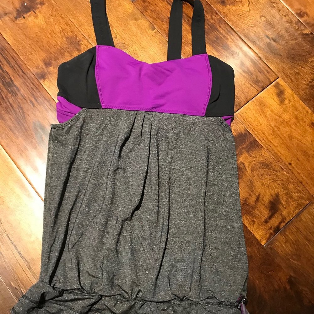 Lululemon Tank Top Size 4 Grey Purple Stripe Built